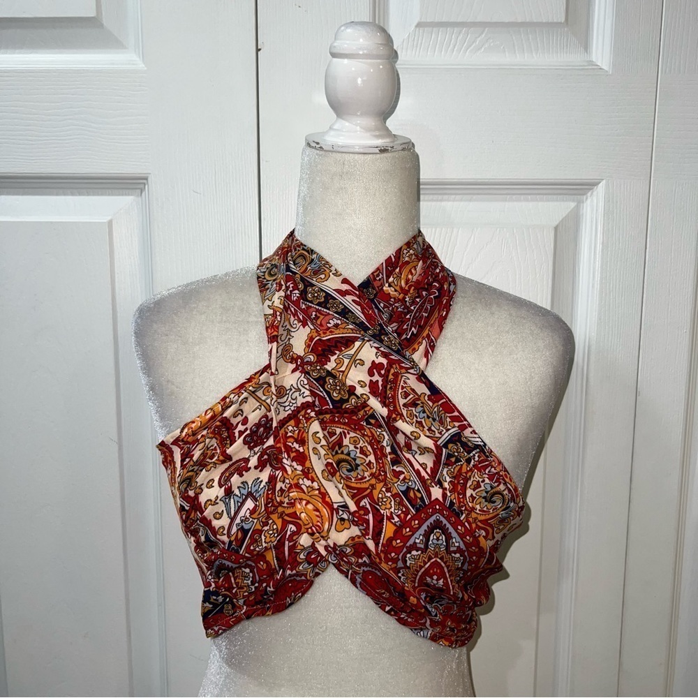 2/$25 Shein Floral Print Wrap Backless Top - Picture 3 of 4